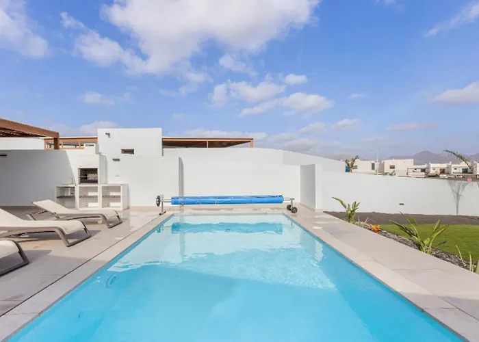 Altos Brisa 11b By Escape Villa Playa Blanca